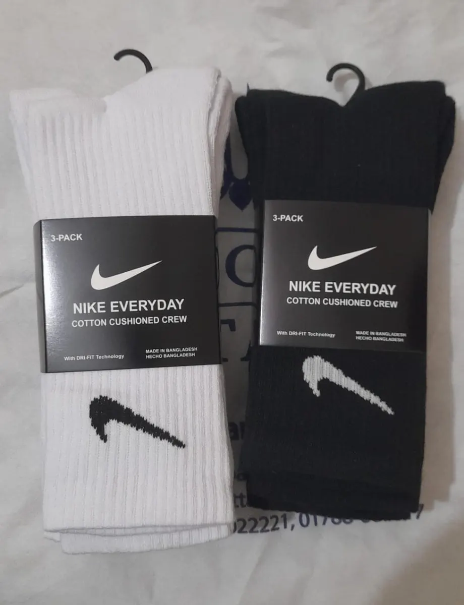 Men's Socks Stock Lot, Assorted Colours, 40,000 Pieces - photo 1 of 8